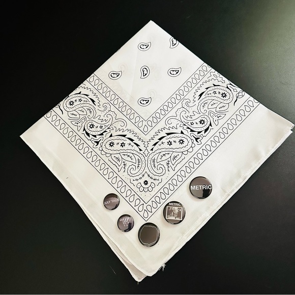 ⭐️ Metric and July Talk from 2019 Tour and Black and White Bandana ALL New - Picture 2 of 6